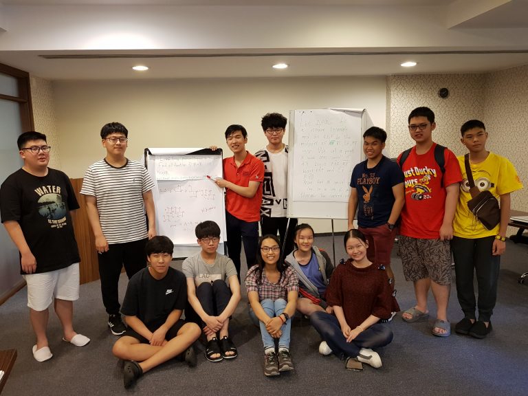 Ramada Inn에서 지내며 태국 대표팀과 현지 공동 캠프를 진행하던 중 찍은 사진